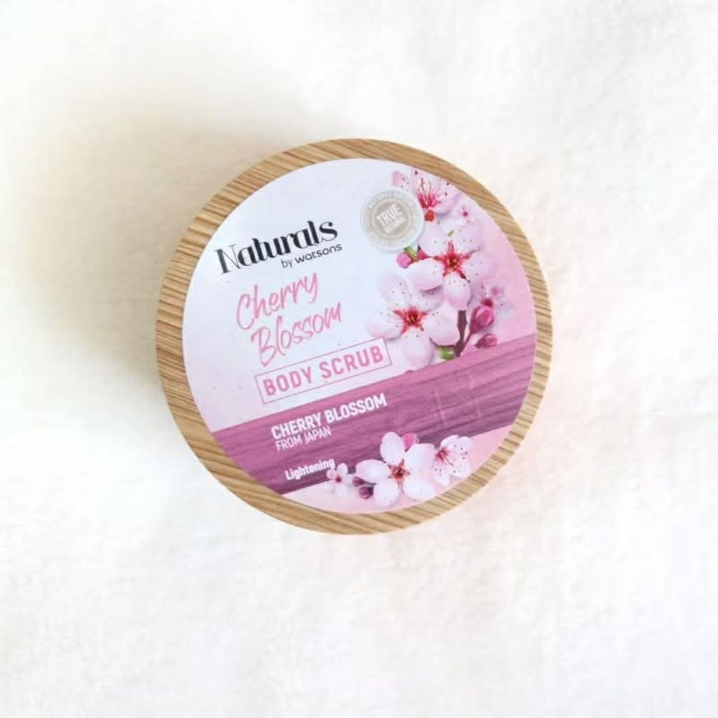 (หมด 17/03/2026) Naturals by Watsons Cherry Blossom Body Scrub 200 g. เนเชอรัล บาย วัตสัน เชอร์รี บล