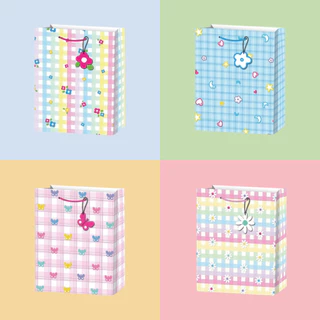 🛍️ INS Sweet Gift Bag – ถุงกระดาษแนวตั้ง ถุงของขวัญ ลายน่ารัก 🐻🐼🎀 สำหรับใส่ของขวัญ เนื้อหนา มีความทนทาน