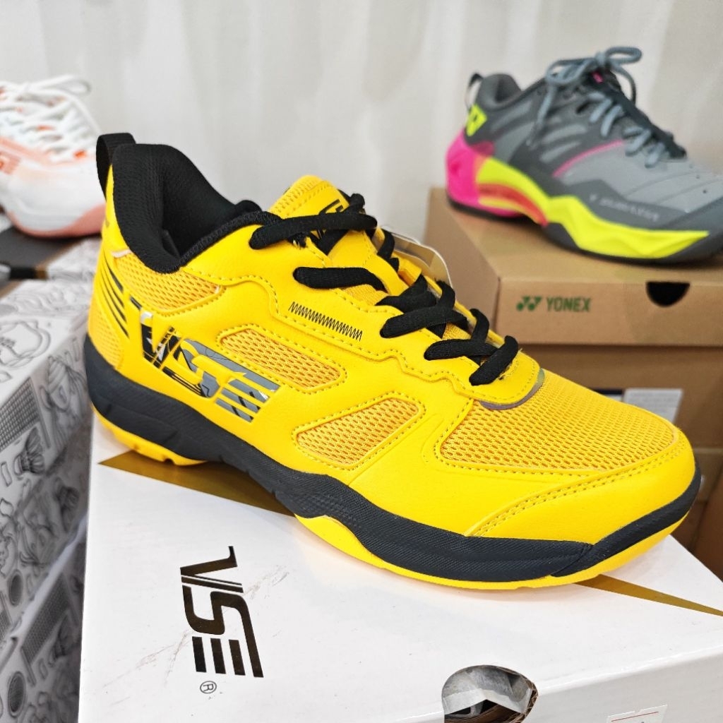 รองเท้าแบดมินตัน vs. รุ่น169Y