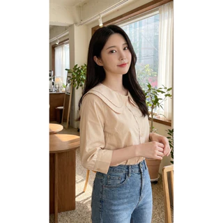 เสื้อคอระบาย แขนสามส่วน