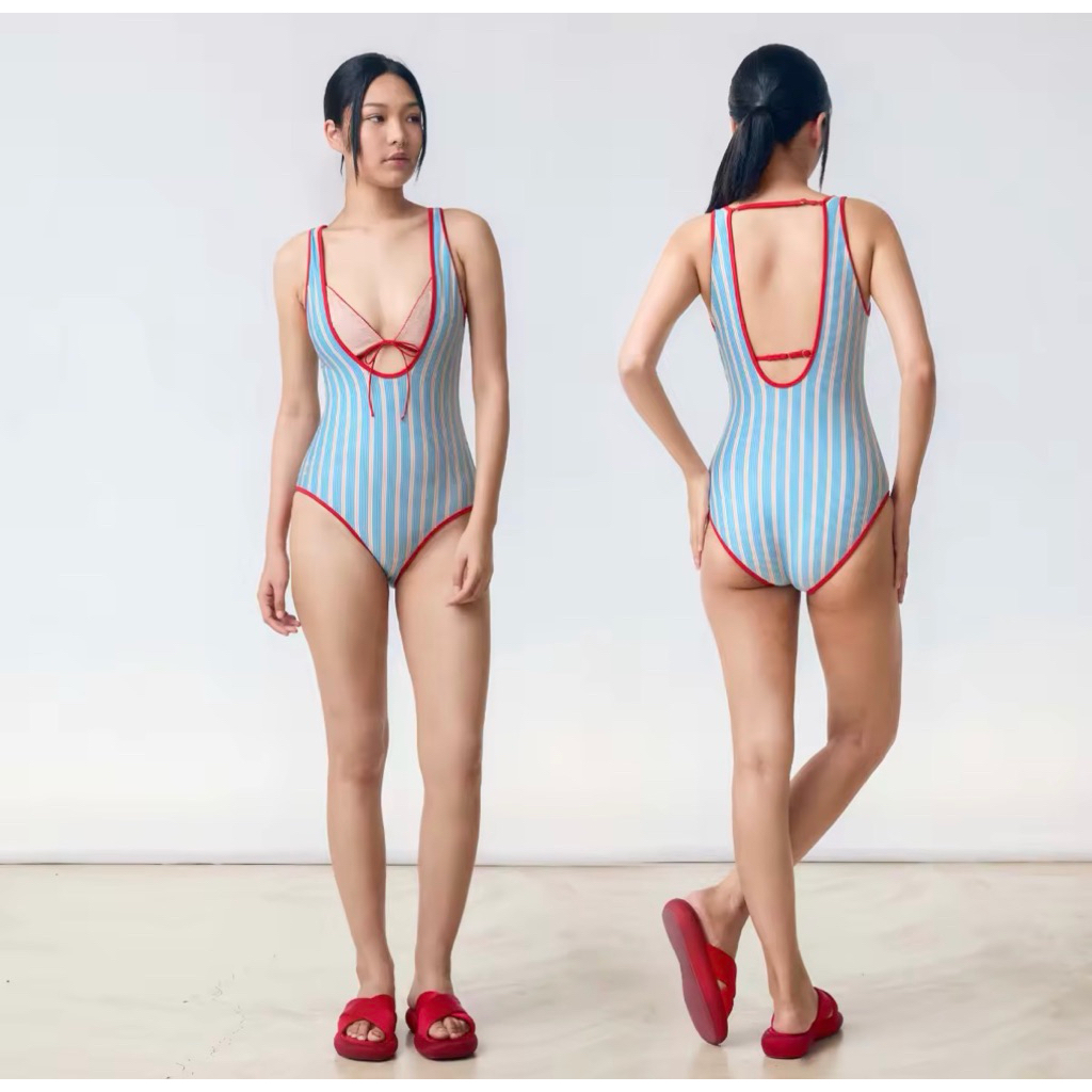 💙 ส่งต่อ like new - APRILPOOLDAY NELLIE PLUNGE ONE PIECE (SWIMSUIT) blue size m