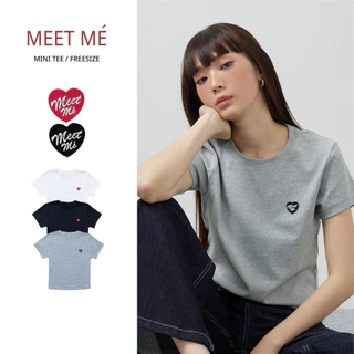MEET ME - Top 0027 I ลาย HEART MEET MÉ เสื้อครอป ปักโลโก้หัวใจ