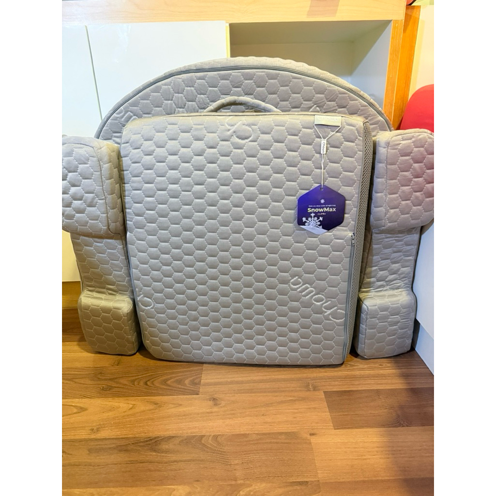 หมอน sitwell chowa มือสอง สภาพดีมาก