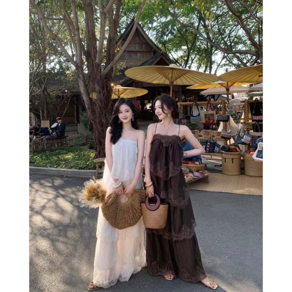 Mogwany พร้อมส่ง ขาว / พรี ชมพู,น้ำตาล  / Bessie Dress 3สี ขาว,น้ำตาล,ชมพู เดรสยาว ทรงสวย ดีเทลลูกไม้เป็นชั้นๆ