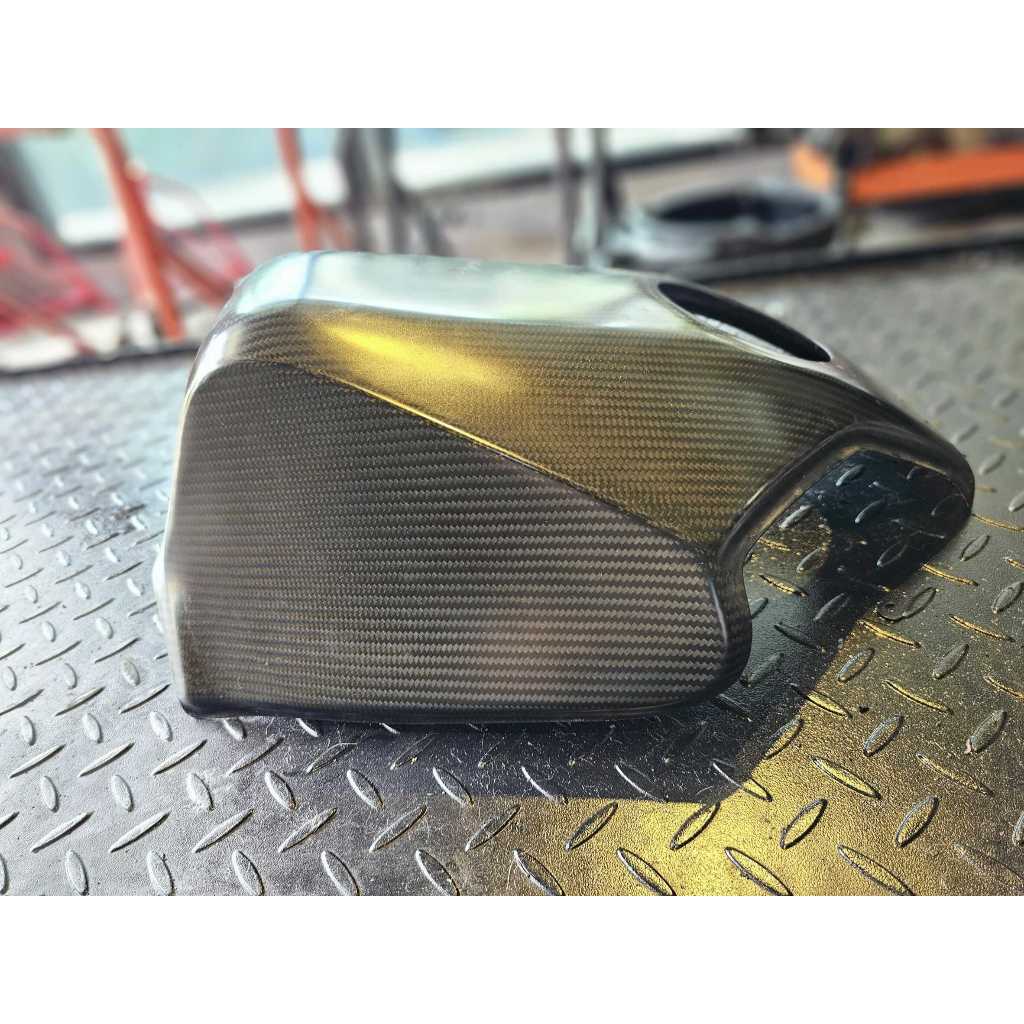 ครอบถัง Pare Carbon Yamaha MT-10