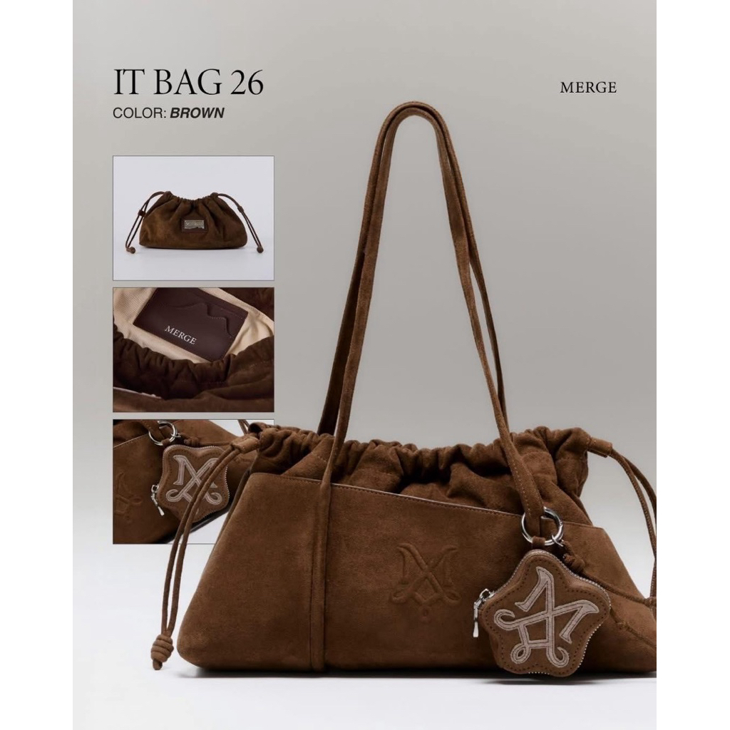 ของใหม่ มีของแถมเข็มขัด THE RETURN OF OUR ICONIC IT BAG. YOUR “BROWN” OBSESSION. 🤎 Merge It Bag 26 C