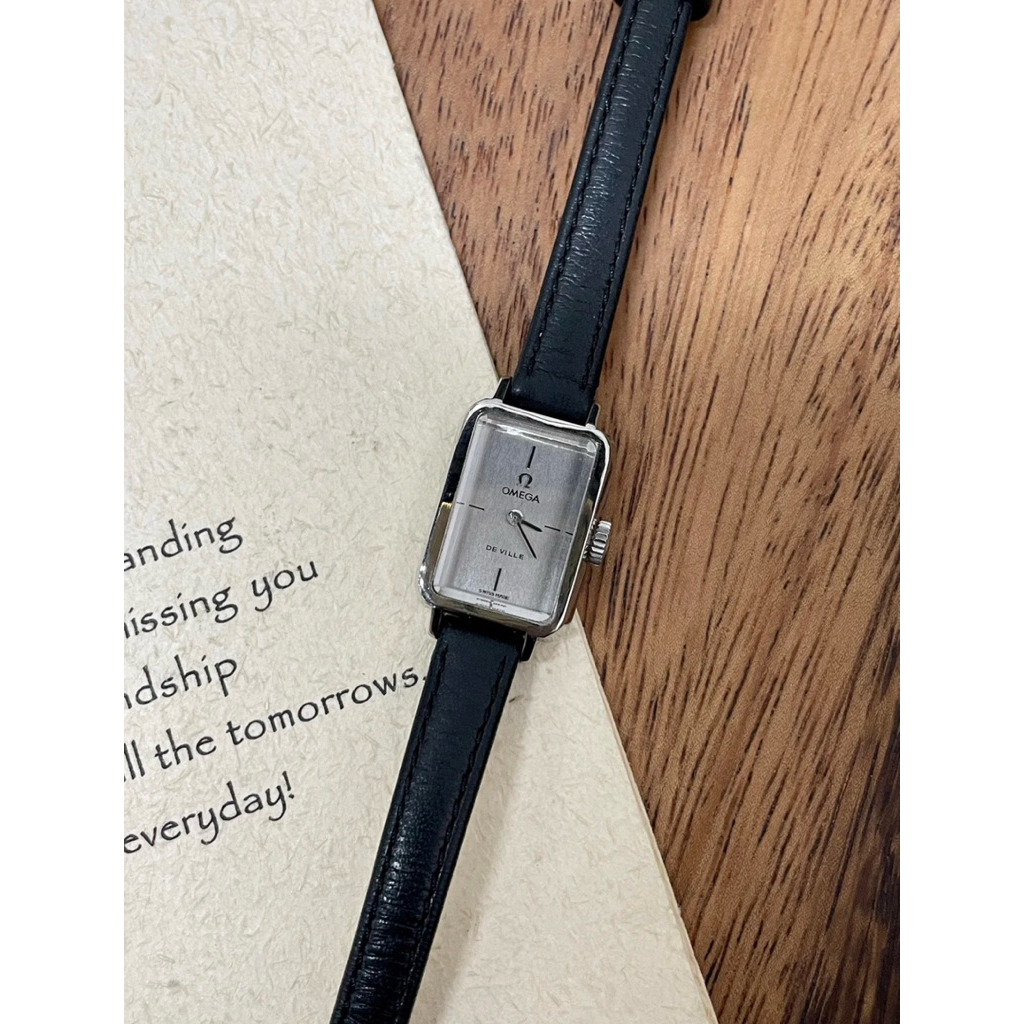 นาฬิกาข้อมือผู้หญิงวินเทจ omega de ville vintage watch ปี1970s มือสอง สภาพดีมาก