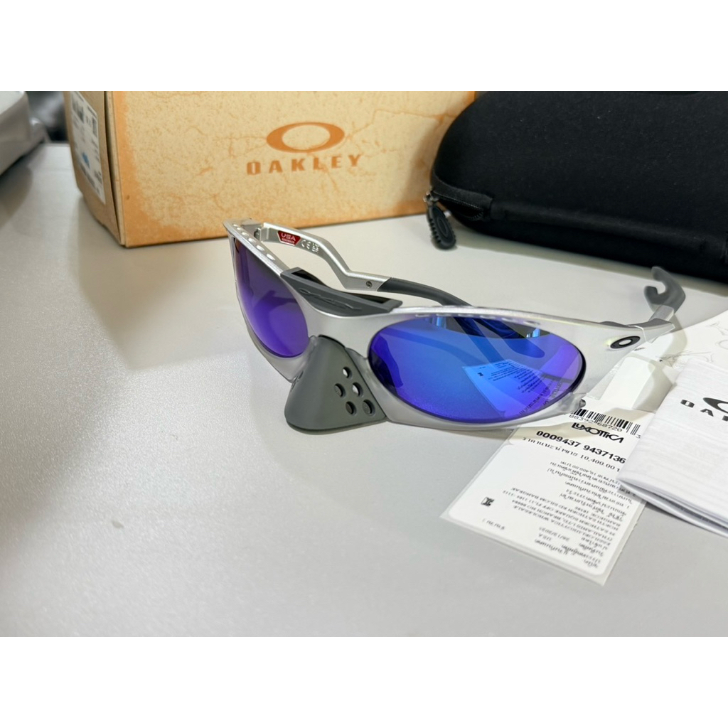 Plantaris Sliver /Prizm Sapphire  ของแท้  ประกันศูนย์ 2 ปี