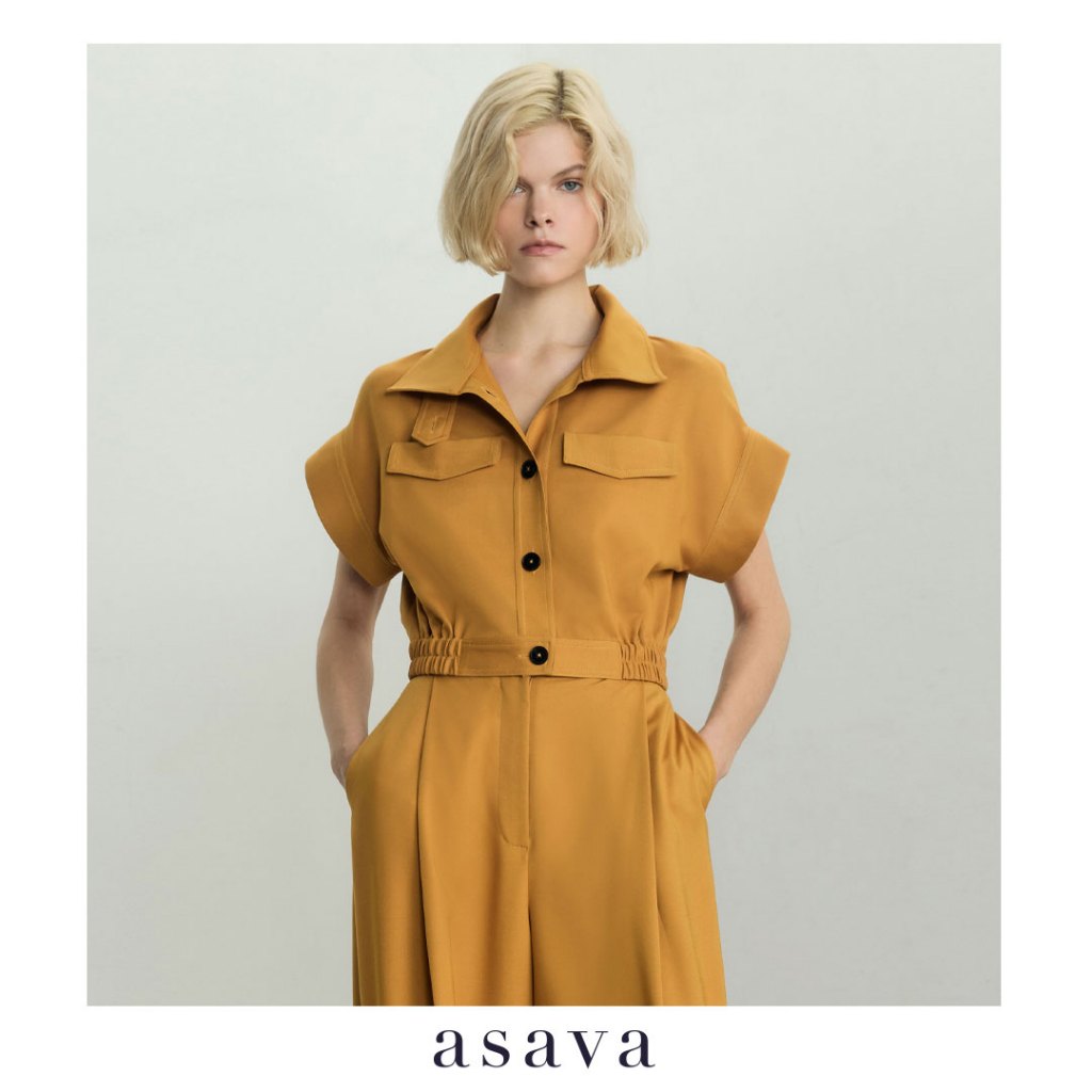 [asava ss26] Mavis Cropped Safari Blouse เสื้อทรงซาฟารี ความยาวครอป แขนสั้น คอปกตั้งแต่งสายคาดพร้อมก