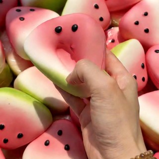 COD พร้อมแล้ว การบีบแตงโม Squishy Watermelon สกุชชี่ ขนมปังส…