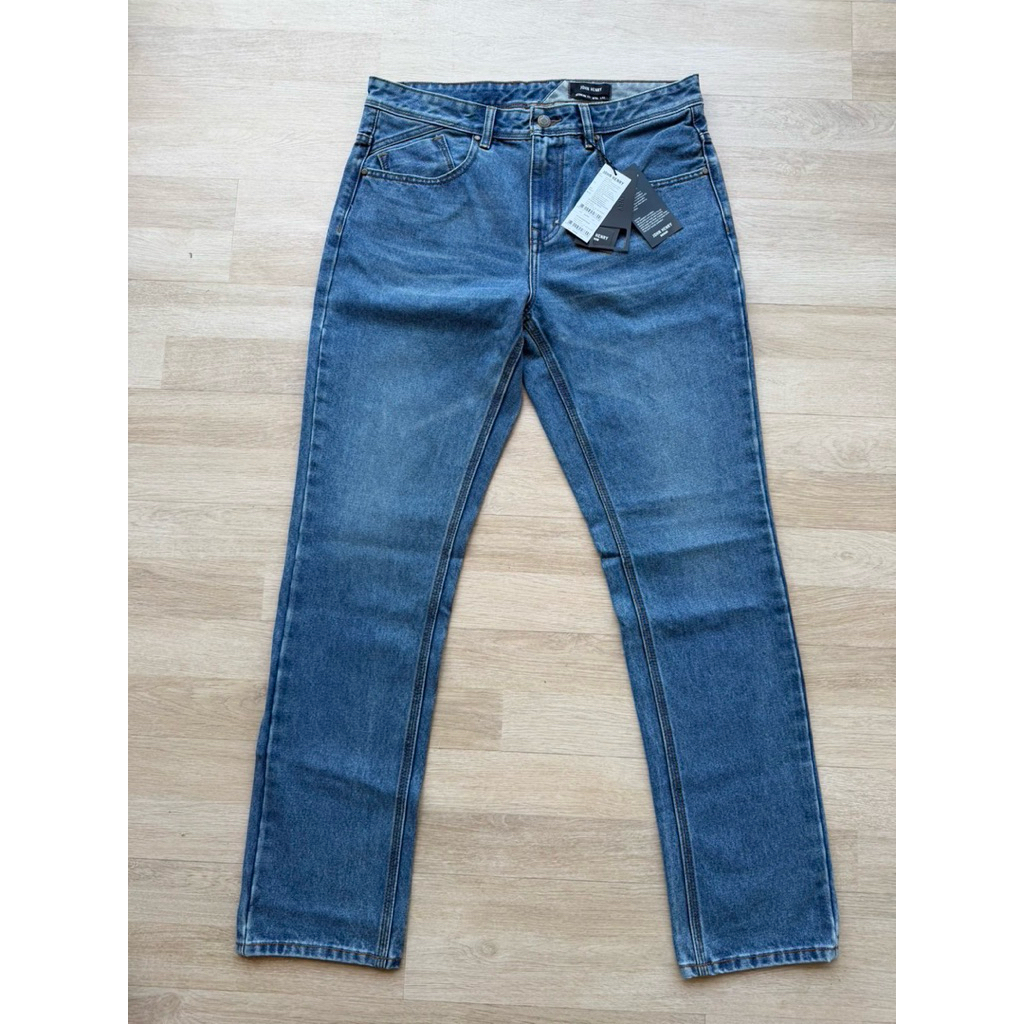 กางเกงยีนส์ผู้ชาย Jonh Henry ของแท้ 100% จากShop ป้าย 2,490 ลดเหลือ590มีโค้ดลดเพิ่มครบไซด์ ทรง Regular  Fit ผ้าไม่ยืดG31