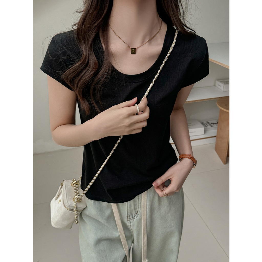 เสื้อยืดผู้หญิงแขนสั้น คอกลม ผ้าไลโอเซลล์ เนื้อนุ่ม ระบายอากาศดี ทรงพอดีตัว ใส่สบาย T-shirt #1023