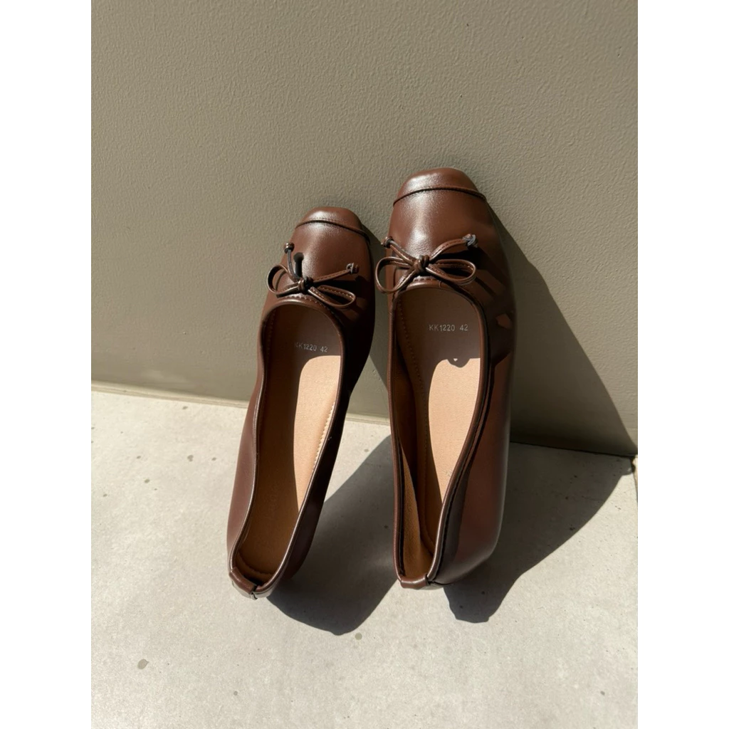 KK1220 Brownie Flats +1 size จากปกติ “รองเท้าคัทชู หนังนิ่ม ใส่สบาย แมทช์ได้ทุกลุค”