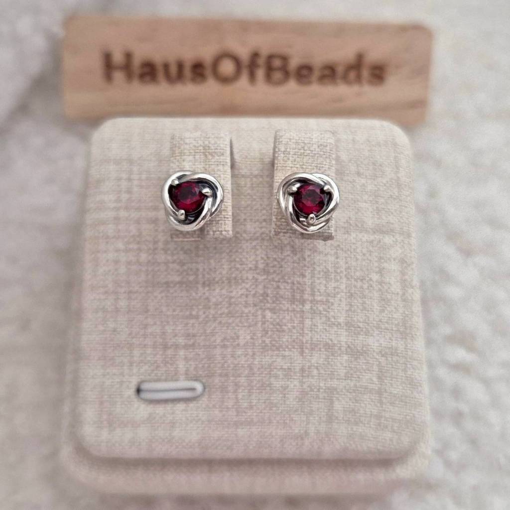 ⭐️ NEW ของแท้ 100% ⭐️ Red Eternity Circle Stud Earrings