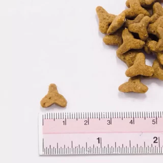 อาหารแมว ทิฟฟานี่ Tiffany Cat Food ซุปเปอร์พรีเมี่ยม แบ่งขาย ถุงละ 1 กิโล ถุงแบ่งจากโรงงานตัดเย็บ