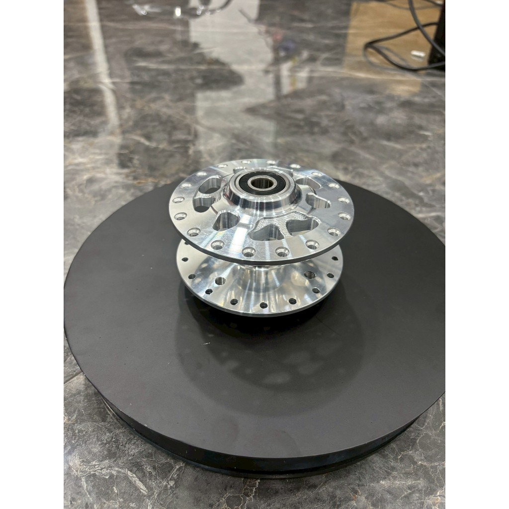 ดุมหน้าWAVE DKT ดำคลองเตย งานอลูมิเนียม