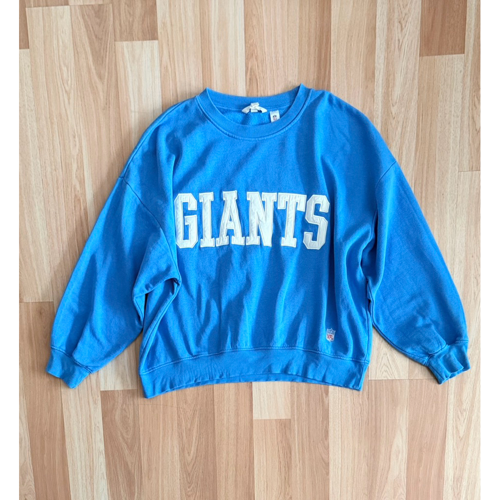 h&m seeatshirt crop NFL