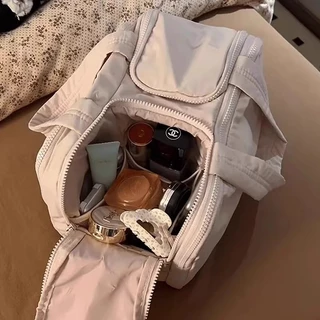 BAGLOOM กระเป๋าเครื่องสำอาง กระเป๋าเปิดกว้าง Puffy เบาะ Make Up กระเป๋า Organizer