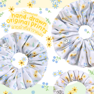 Lamoonist scrunchies • Bitty bouquet