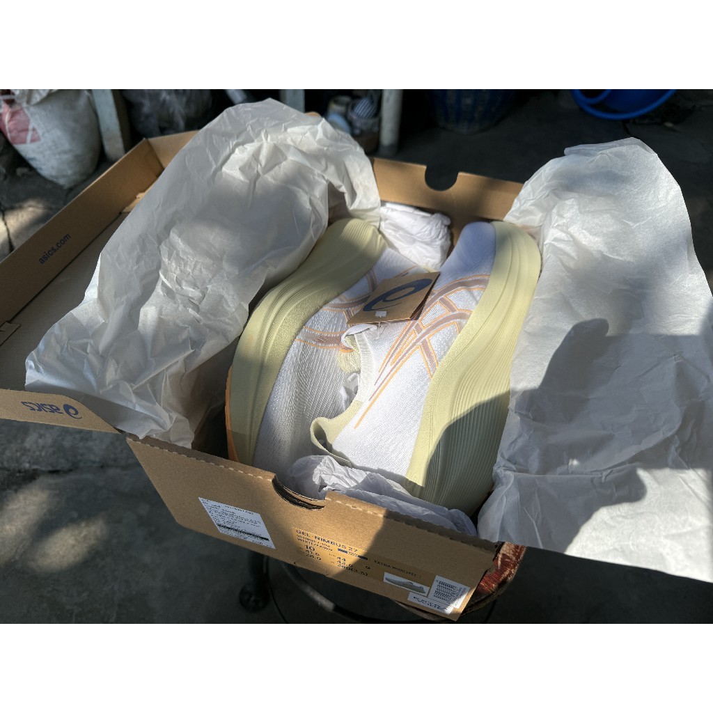 รองเท้าวิ่ง Asics Gel-Nimbus27 White 10 (Extra Wide)