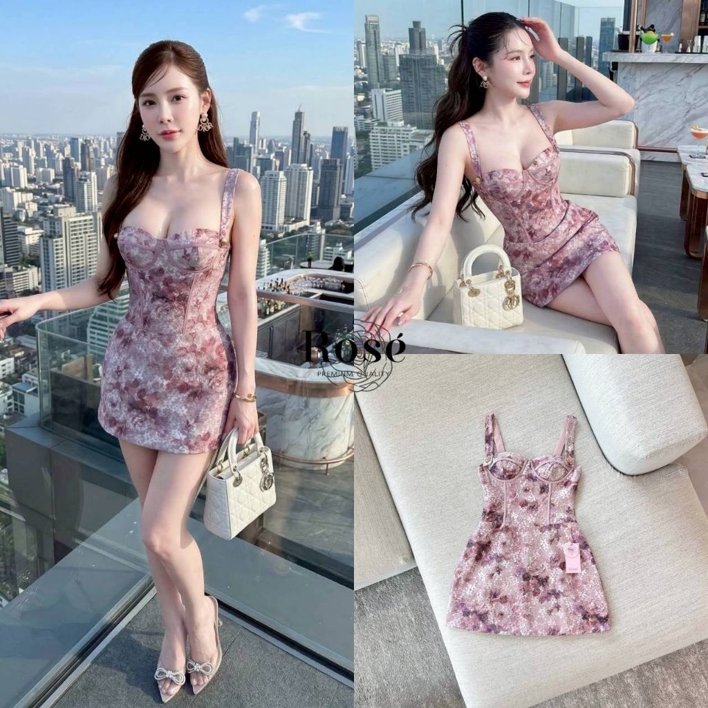 Rose' เดรสลายดอกโทนชมพูม่วงดีไซน์หวานหรูให้ลุคผู้หญิงดูละมุนแต่แฝงความเซ็กซี่