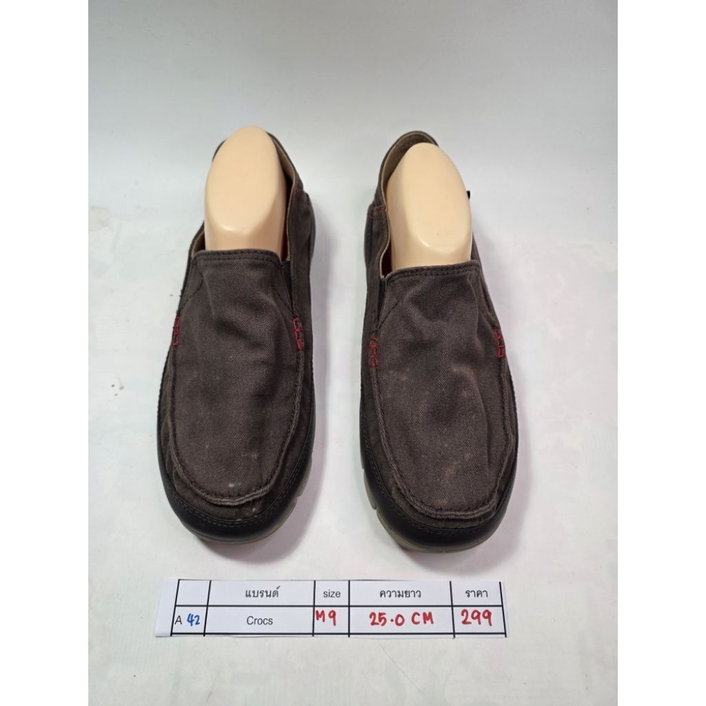 A42 Crocs สีน้ำตาล มือสอง ✅️✅️ sz.M9 ยาว 25..0cm. สวย สภาพดี ตำหนิตามภาพ ไม่ผลต่อการใช้งาน