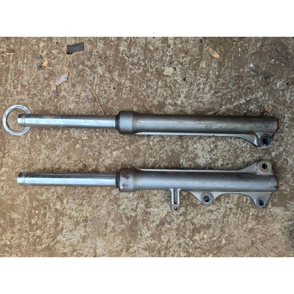 โช๊คหน้า Finn -spark 115i มือสองแท้ถอด