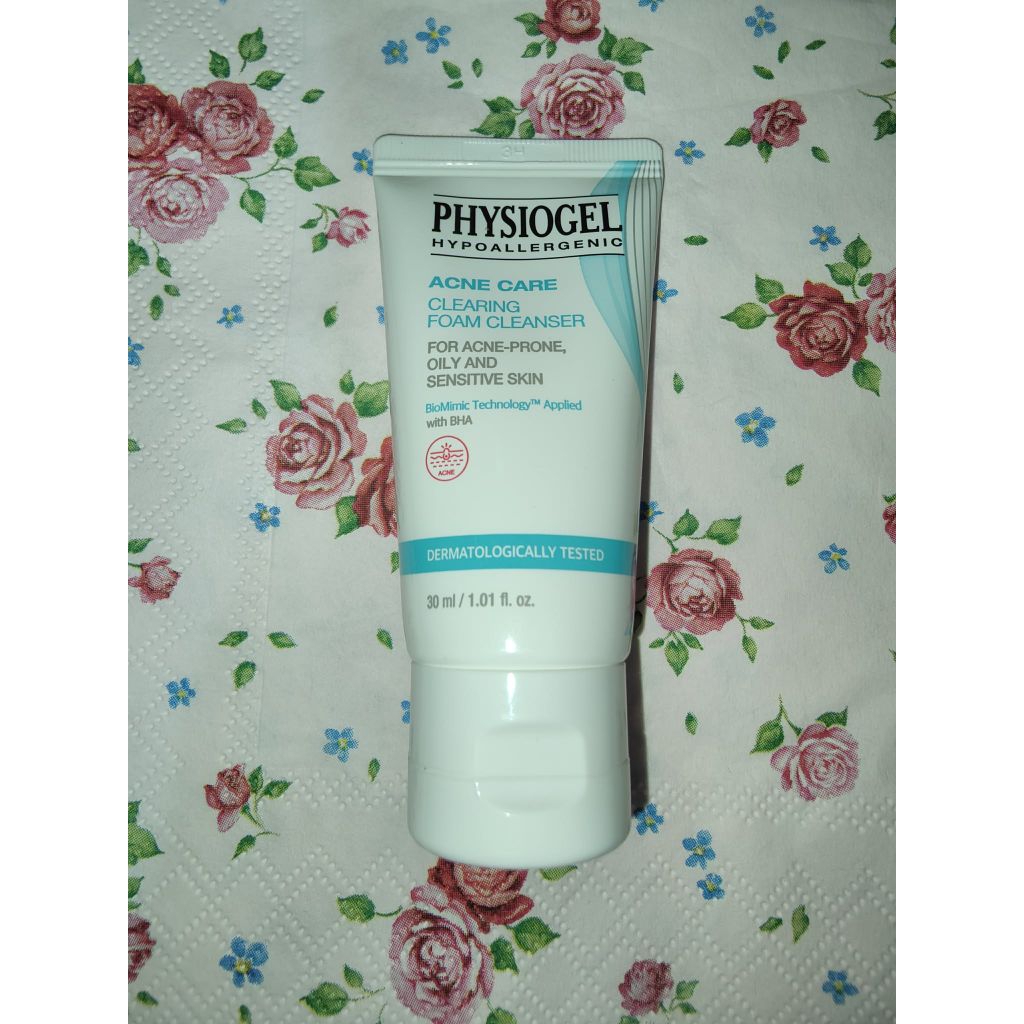 PHYSIOGEL ACNE CARE CLEARING FOAM CLEANSER ฟิสิโอเจล