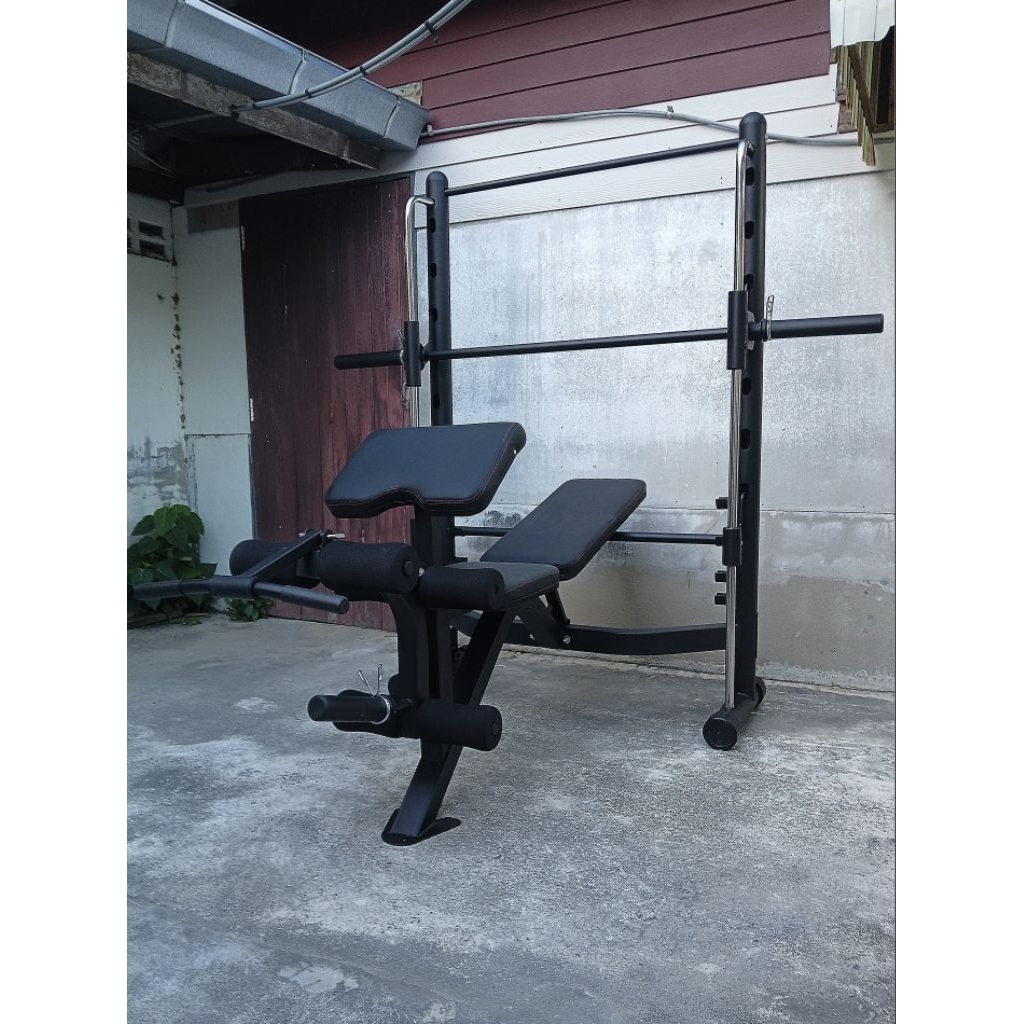 Half Smith Machine Bench Press