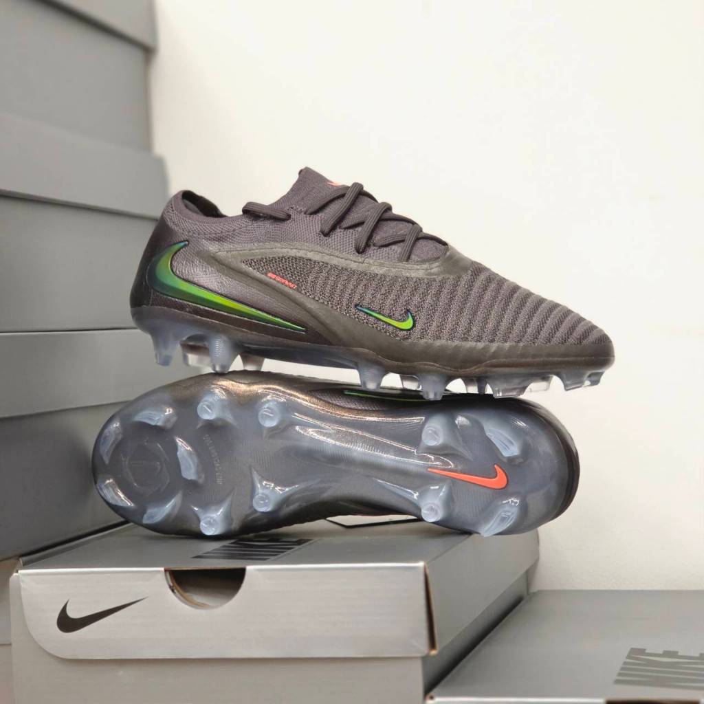 PHANTOM 6 LOW ELITE LV8 FG Heat Up Pack ของแท้ 100% สีดำ-ส้ม