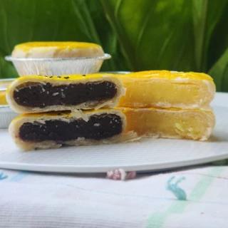 ขนมเปี๊ยะไซส์ใหญ่ (ขนาด 100 กรัม)