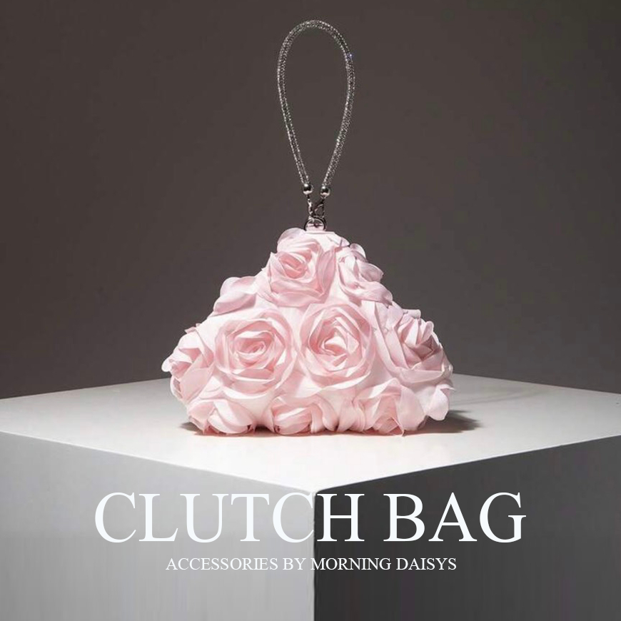 MORNING DAISYS CLUTCH BAG กระเป๋าถือ รุ่น TRIANGLE ROSE LIGHT PINK