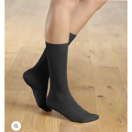 Authentic Outlet ผ้าฝ้ายบริสุทธิ์ Street Graphic Oversized T-shirt เสื้อยืดM๑҉☆ ของแท้ ✮เสื้อยืด ล่า