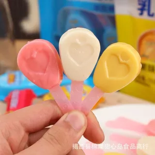 เซ็ท 2 แถม 1 ชีสสติ๊ก มีทั้งรสนม & สตอเบอร์รี่ ใครลองก็รัก! (ขนาด 70 กรัม/ห่อ)