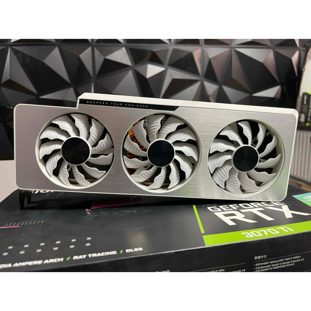 การ์ดจอ RTX 3070TI 8GB GIGABYTE VISION OC