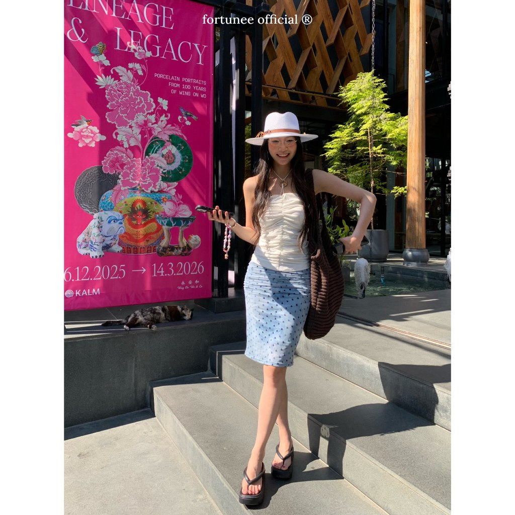❣Fortunee ❣ กระโปรงครึ่งตัวทรงเข้ารูปสีฟ้า ผ้าตาข่ายจับจีบ ลายจุดไทดายกำมะหยี่ สไตล์รีสอร์ท