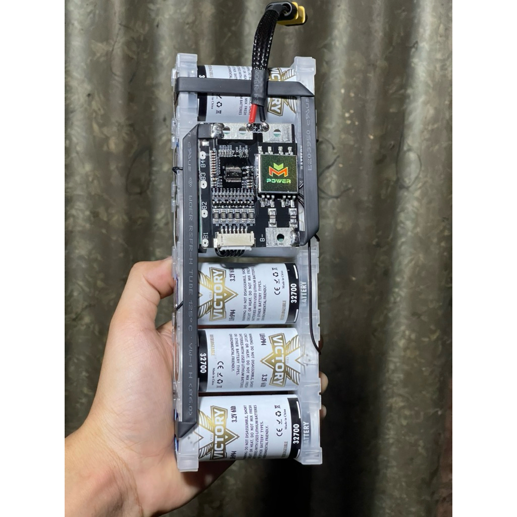 (พร้อมจัดส่งไม่ต้องรอ) แบตเตอรี่ลิเธียมฟอตเฟต 21V 6S 6,000mAh VictoryโดยMpower/แบตขาว