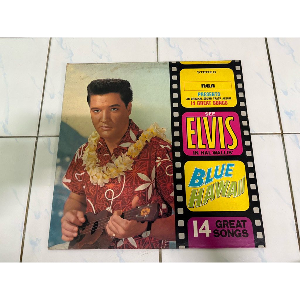 แผ่นเสียง : ELVIS - BLUE HAWAII.