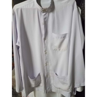 ส่งเร็ว เสื้อผู้ชายสีขาวแขนปล่อยสามารถสั่งตัดได้