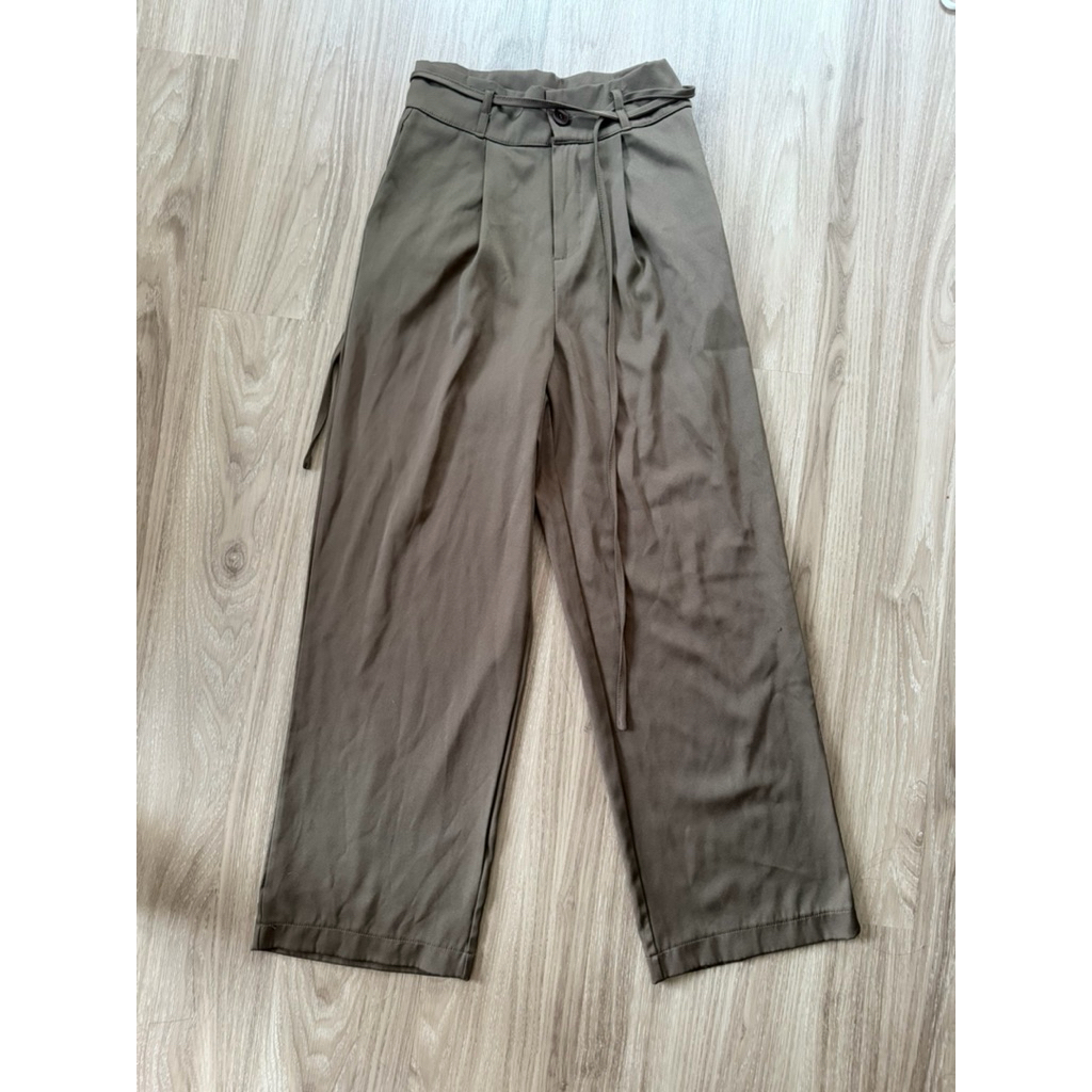 ส่งต่อกางเกง lovito ไซส์m