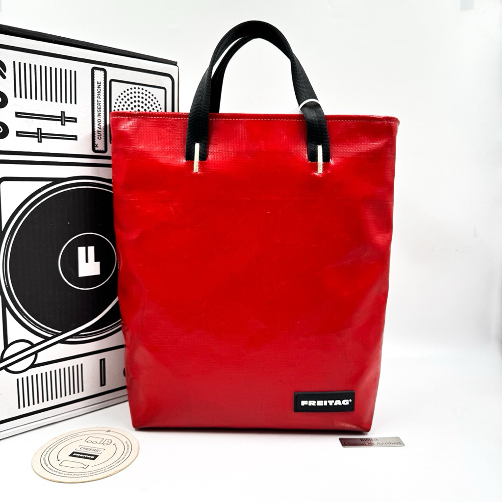 Freitag Leland ผ้าแดง🔴🔴🔴