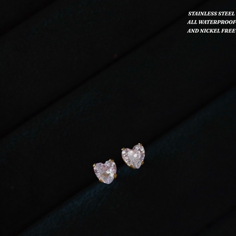 Valencia Haus • AMOR Lumière Studs • [ต่างหูเพชรหัวใจเม็ดเล็ก CZ สแตนเลส กันน้ำ]