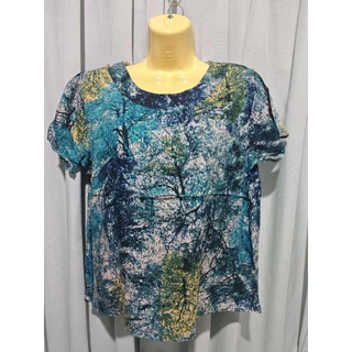 เสื้อคอกลมผ้าสปันจ์ ลายต้นไม้ สีสวย สวมใส่สบาย ไม่ร้อน สั่งวันนี้จัดส่งพรุ่งนี้ค่ะ ถ่ายวีดีโอขณะเปิดสินค้านะค่ะ
