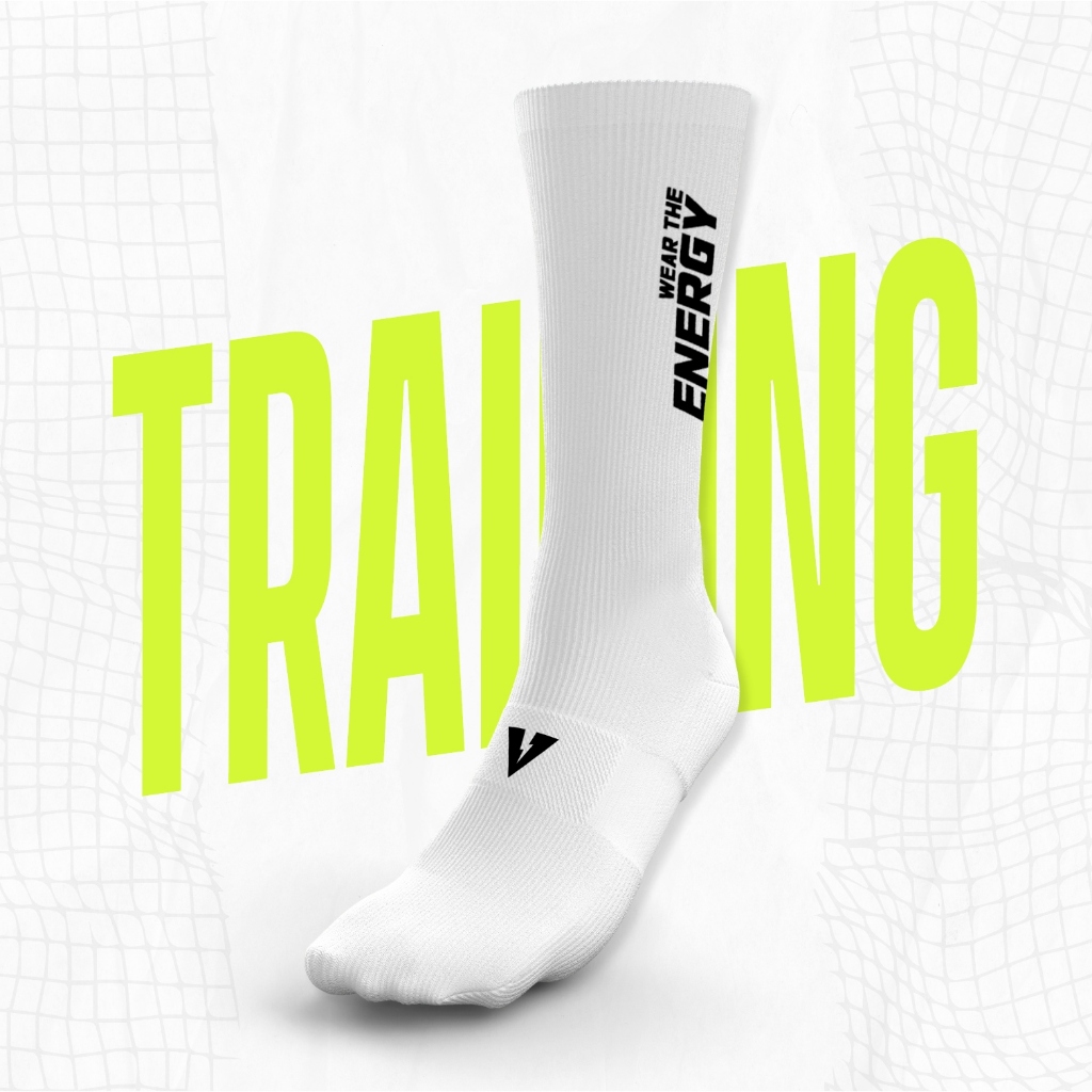 VOLT ถุงเท้ากีฬา ถุงเท้าวิ่ง รุ่น TORQUE 001 TRAINING SOCKS WTE สีขาว TQ-0184 สำหรับออกกำลังกาย ฟิตเ