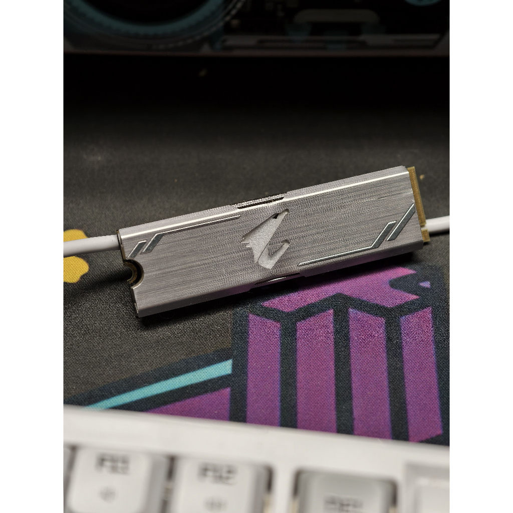 (มืิอสอง) 256GB GIGABYTE AORUS RGB (มีไฟ) - SSD M.2 2280 NVMe PCIe3.0 Speed Up to 3,100MB/s (GP-ASM2
