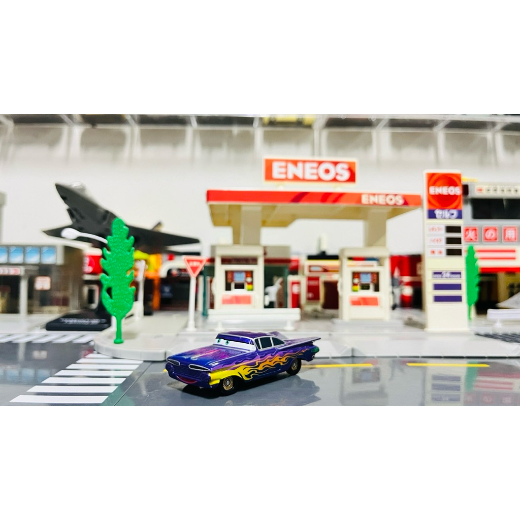 Tomica Premium Disney/Pixar McQueen Collection Cars Movie : Cars - Chevrolet