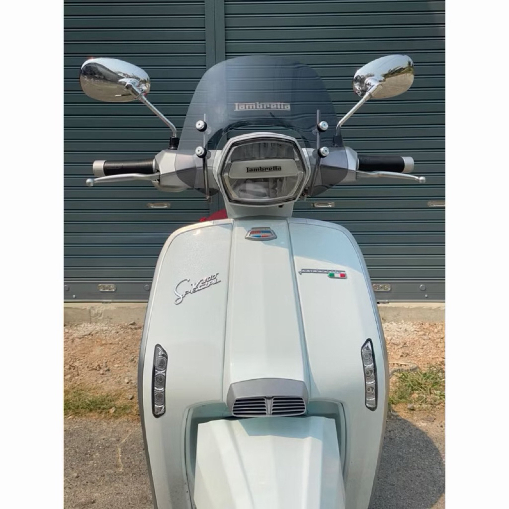 ชิลด์บังลม New Lambretta V125-V200 ชิลด์บังลม New Lambretta V125-V200