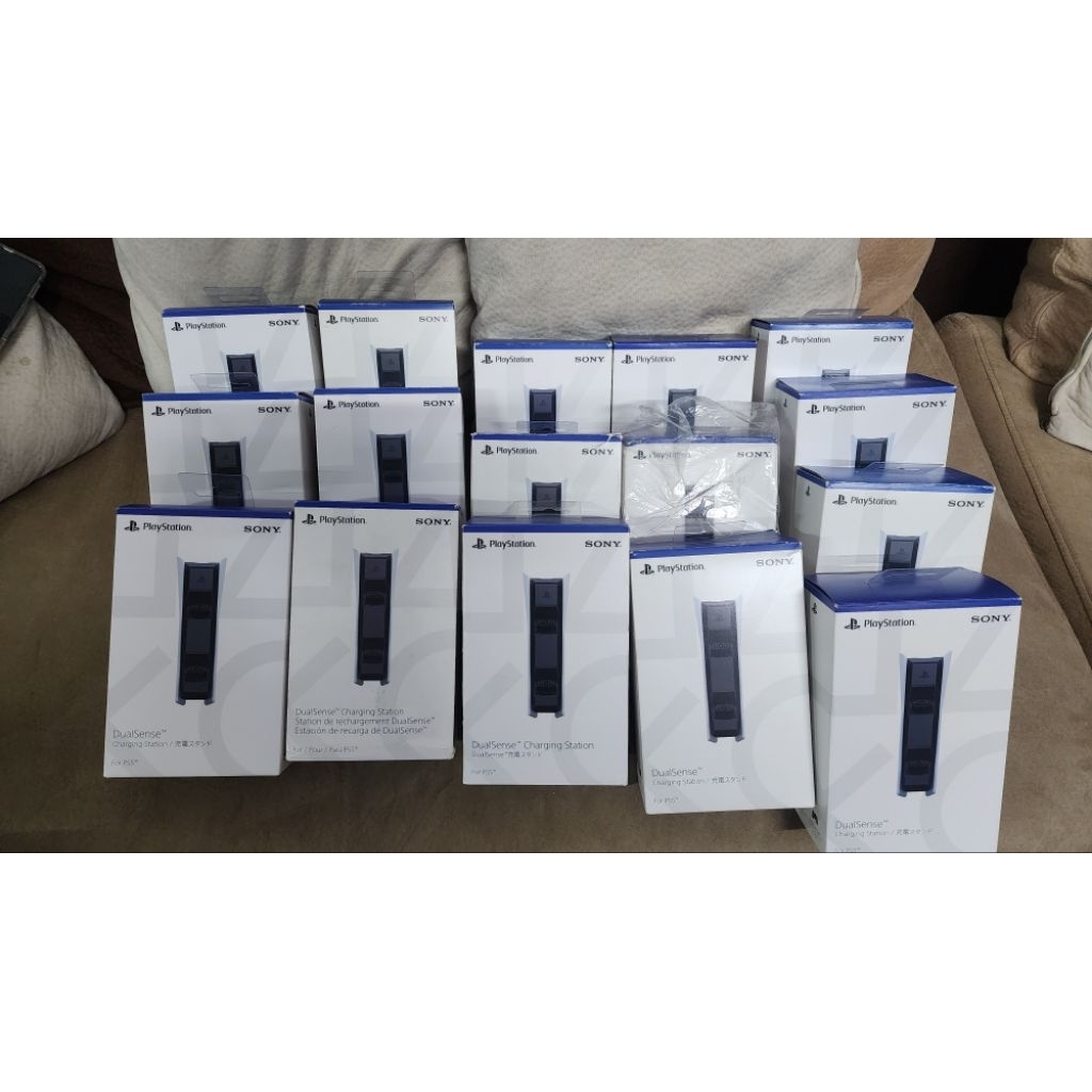 แท่นชาร์จจอยแท้ps5สินค้ามือ2(JP)