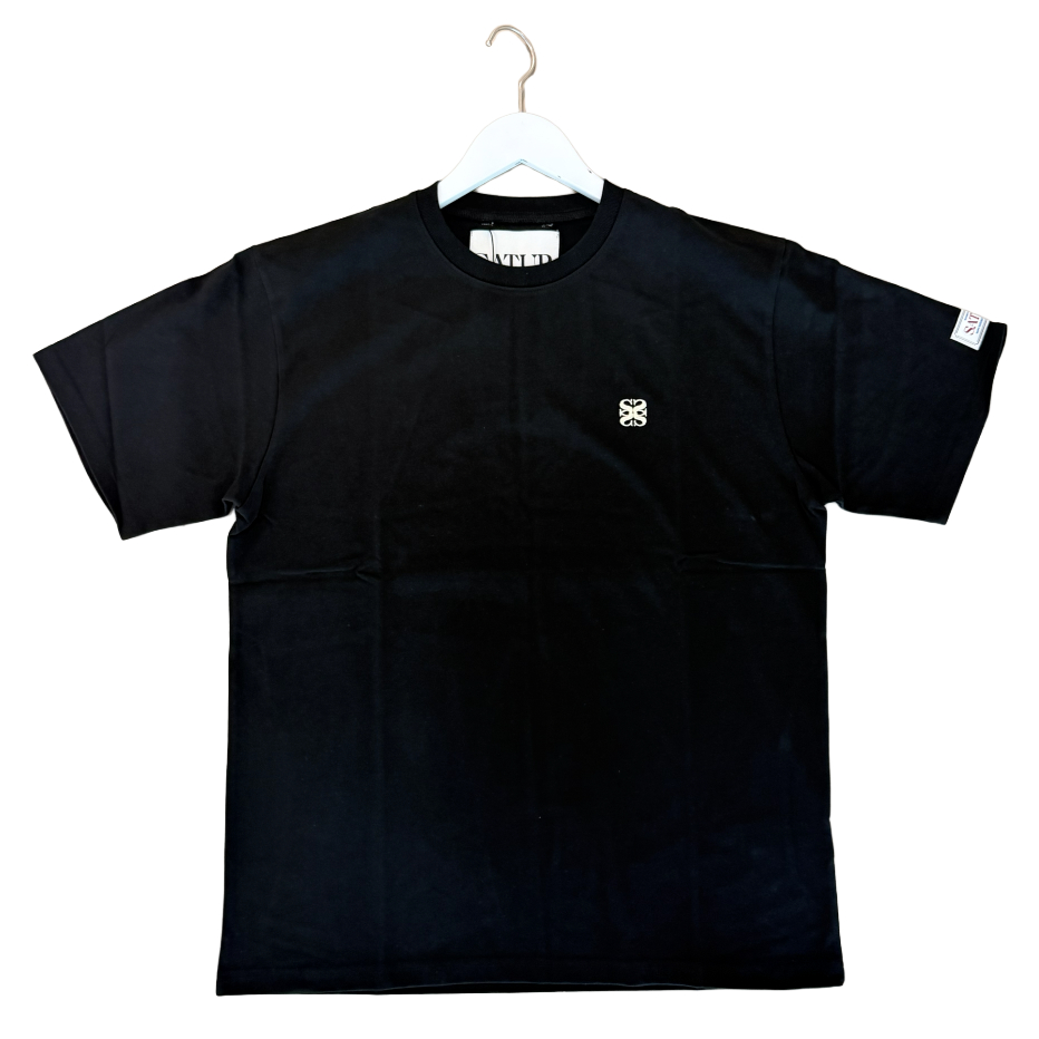 SATUR เสื้อยืด รุ่น Classic Small Logo T-Shirt Black