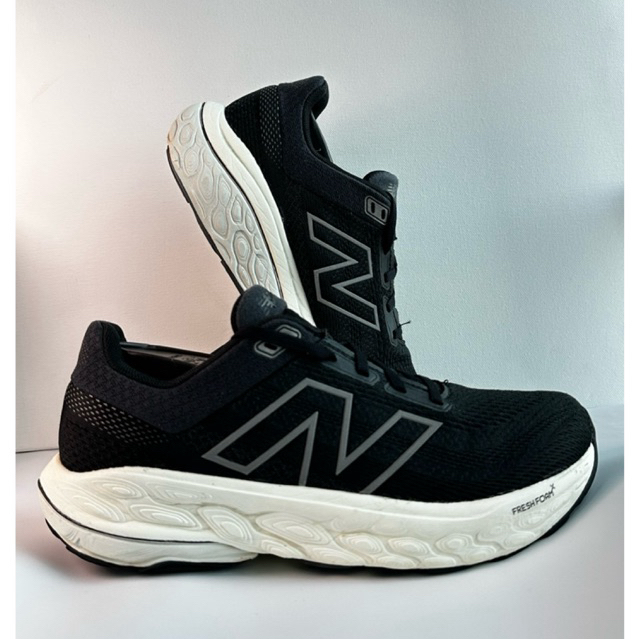 รองเท้าวิ่งมือสอง N@w Baiance Fresh Foam X 860v14  สีดำ ไซส์ 40.5